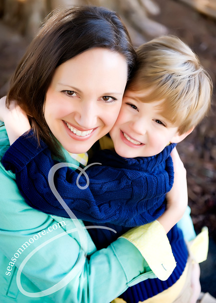 Mom and son portrait spring colors hug